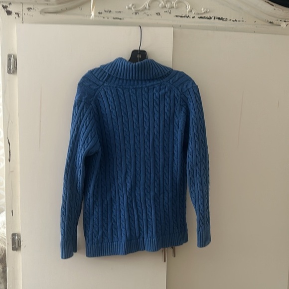 L.L. Bean - Picture 3 of 6